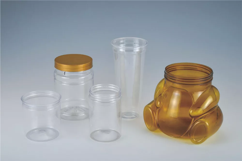 Medicine bottle blowing machine