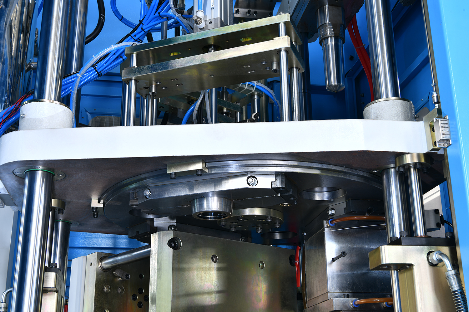 LW-50-S6 Injection Stretch Blow Molding Machine High-Speed PET Bottle ISBM System for Precision Packaging