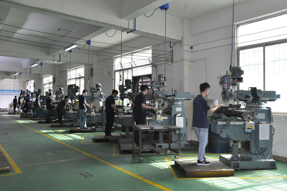 plastic bottle blowing machine