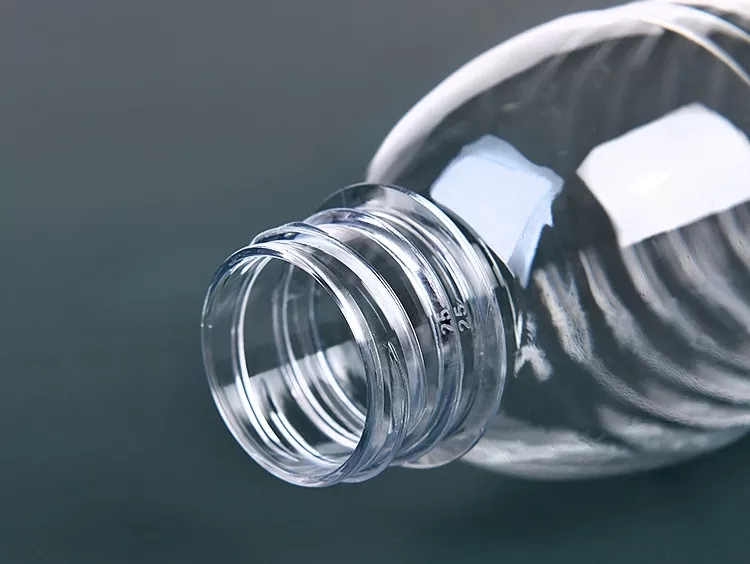 Small mouth oil bottle stretching machine